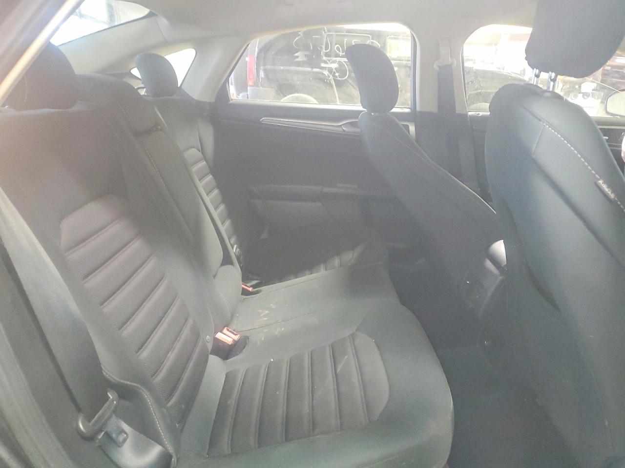 2017 FORD FUSION SE photo 10