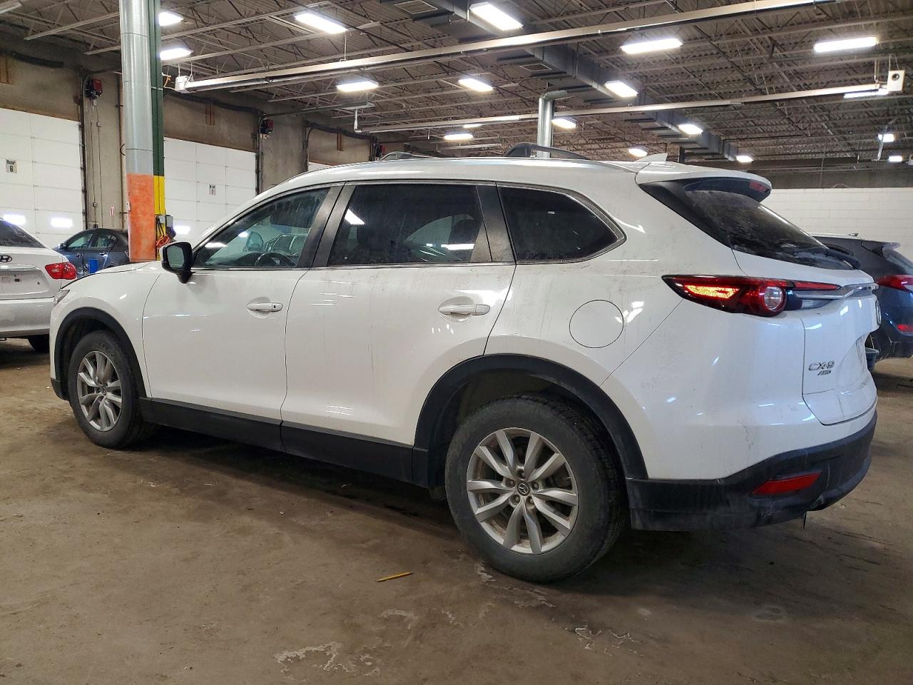 2016 MAZDA CX-9 TOURING photo 4