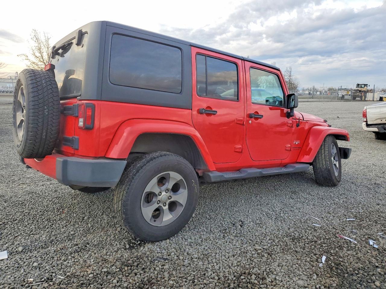 2018 JEEP WRANGLER UNLIMITED SAHARA photo 5