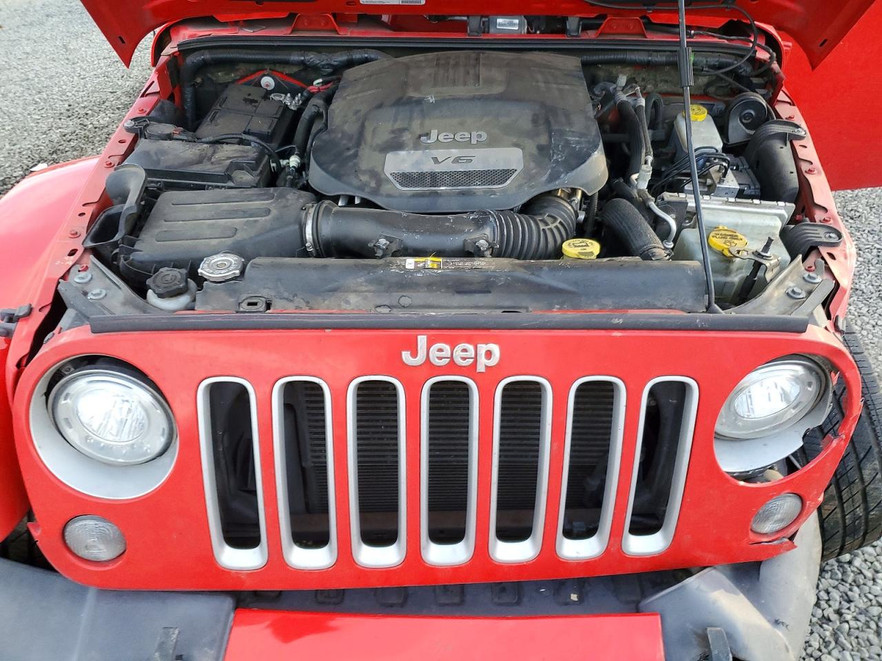 2018 JEEP WRANGLER UNLIMITED SAHARA photo 21