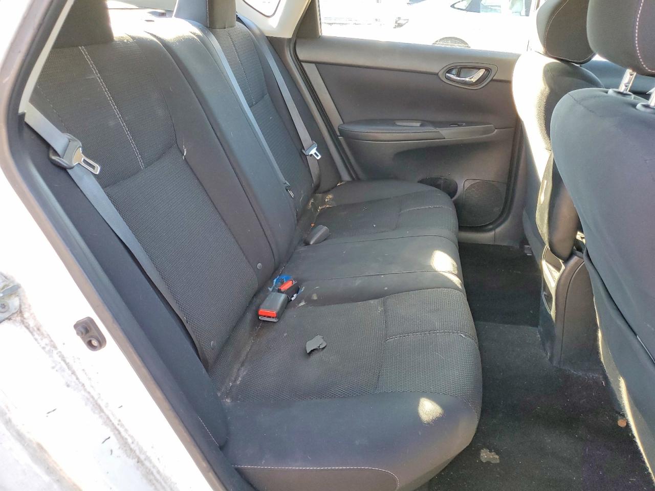2016 NISSAN SENTRA S photo 19