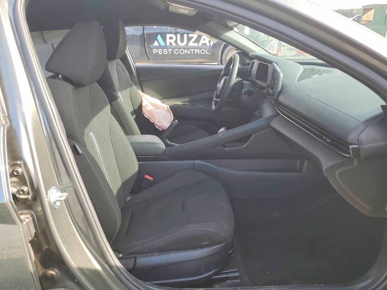2025 HYUNDAI ELANTRA SEL SPORT photo 7