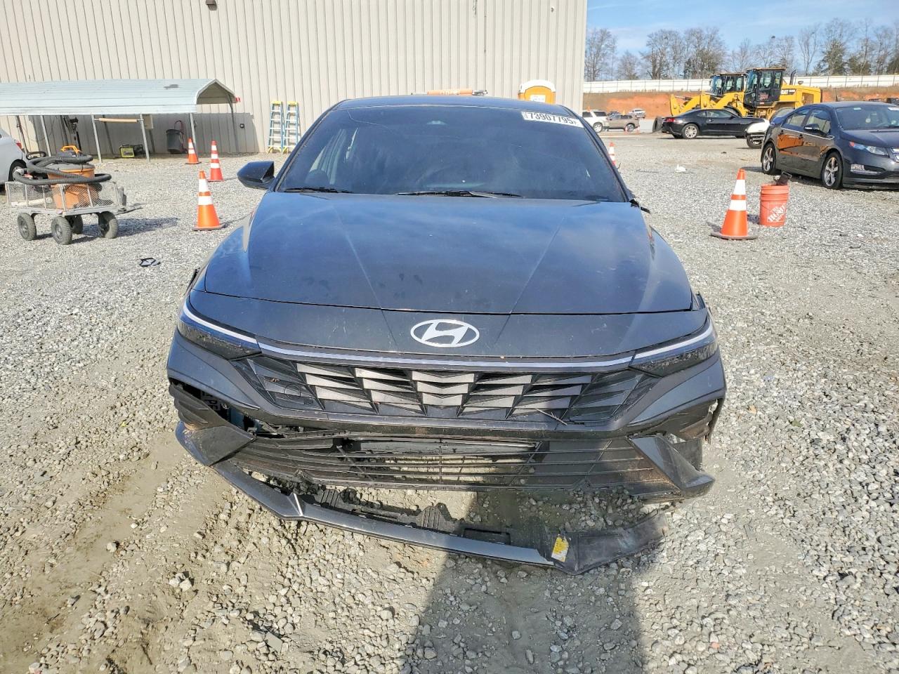 2025 HYUNDAI ELANTRA SEL SPORT photo 5