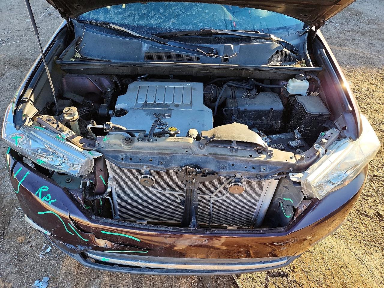 2011 TOYOTA HIGHLANDER BASE photo 23