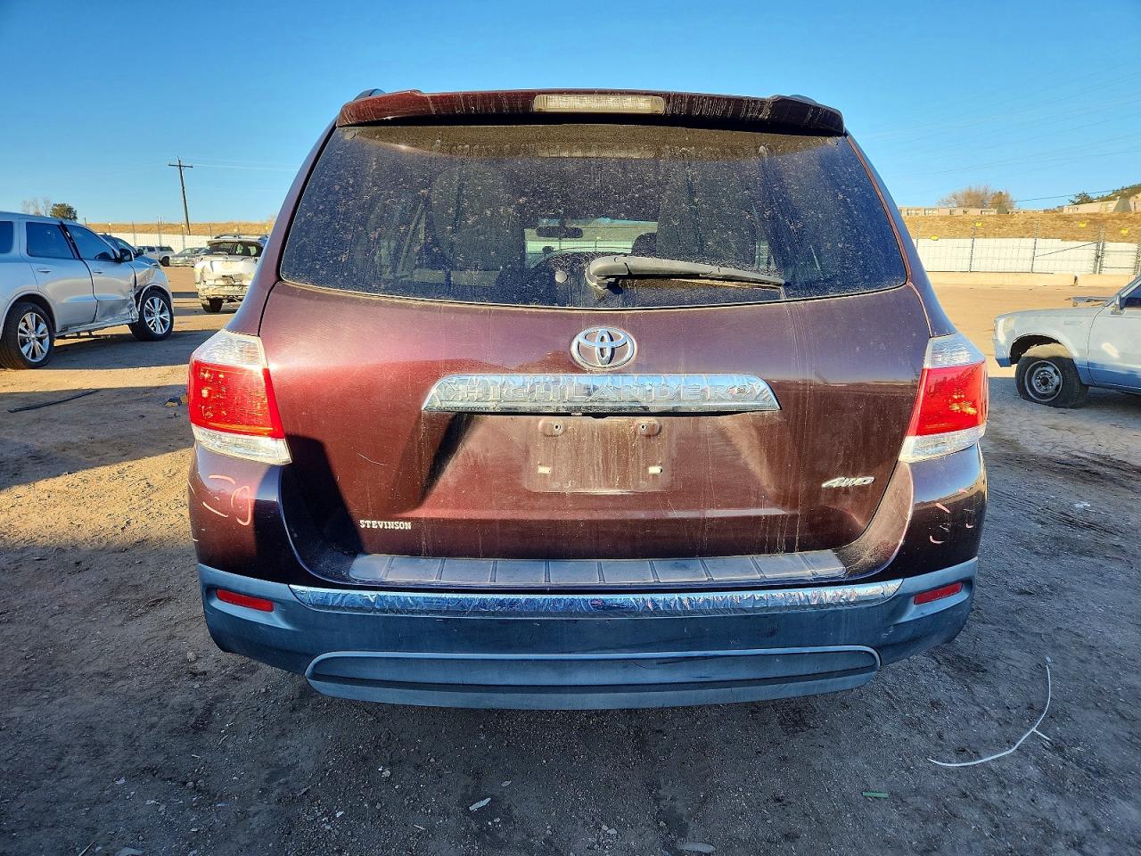 2011 TOYOTA HIGHLANDER BASE photo 11