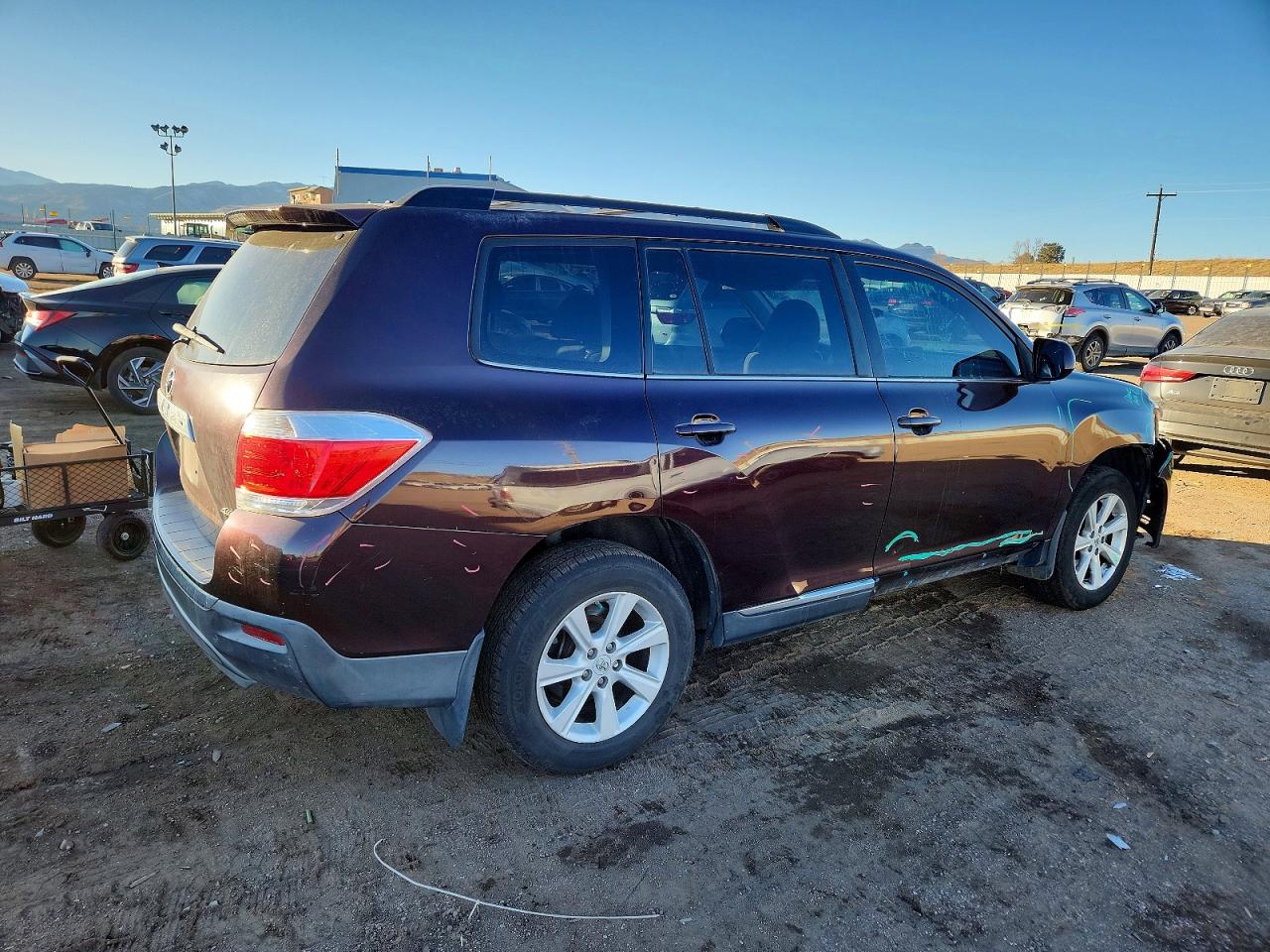 2011 TOYOTA HIGHLANDER BASE photo 5
