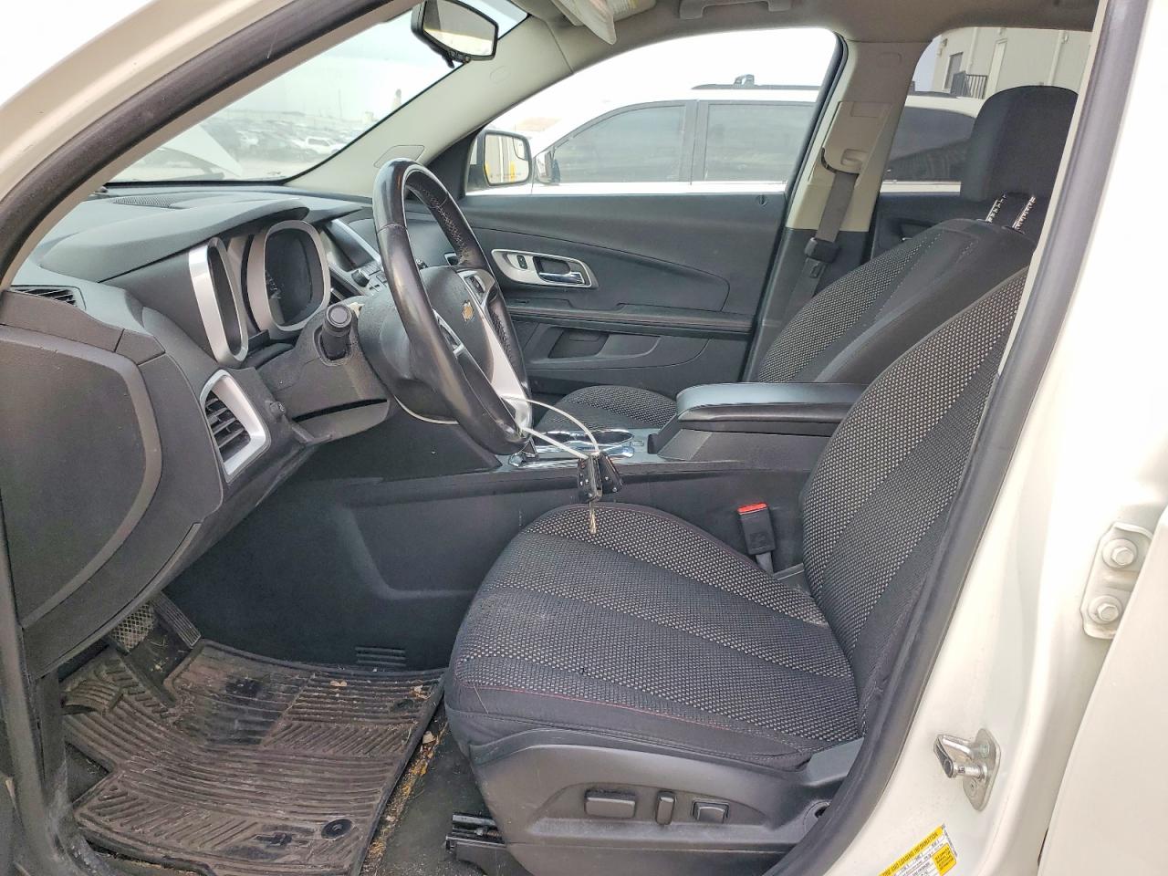 2013 CHEVROLET EQUINOX photo 13
