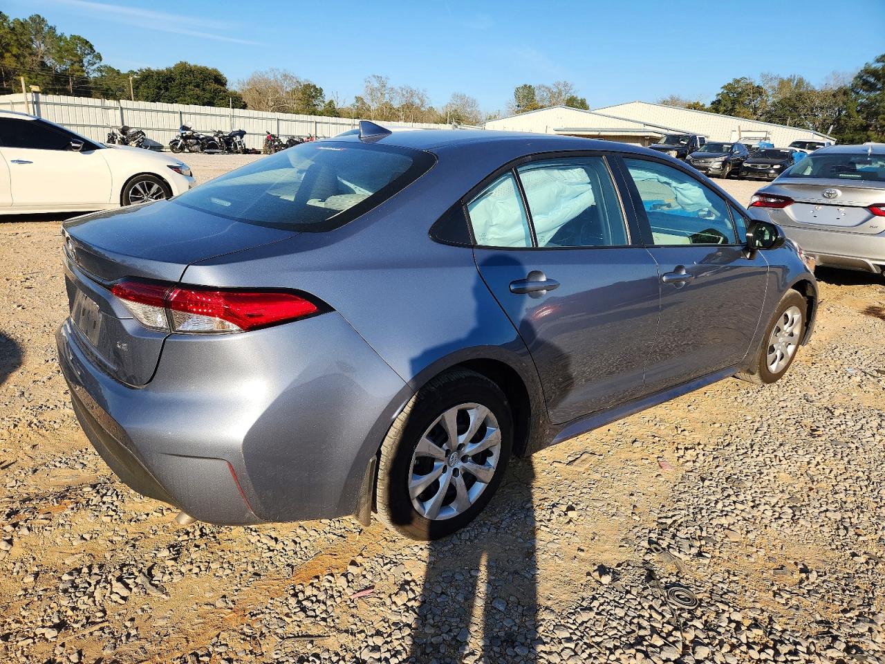 2025 TOYOTA COROLLA LE photo 5