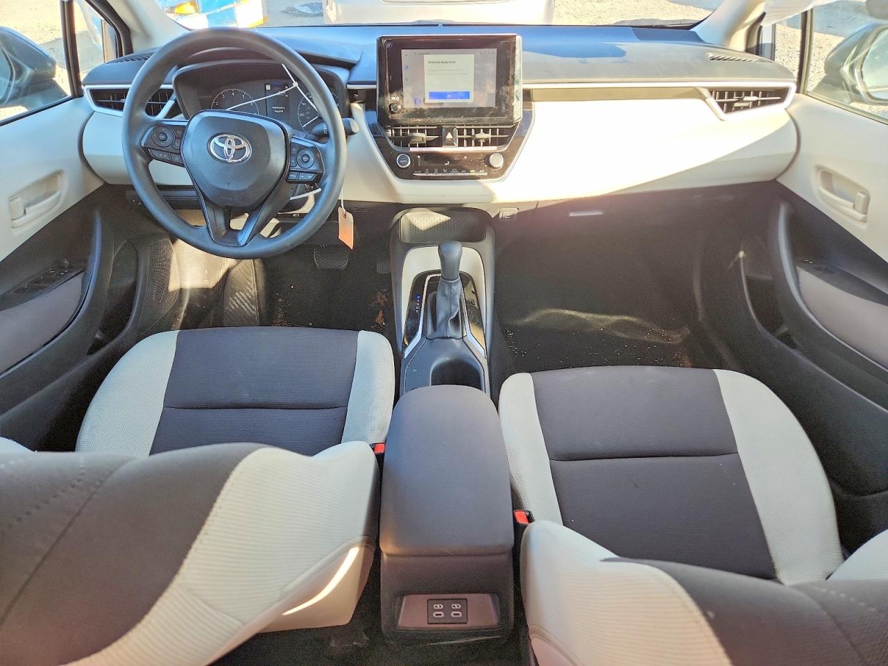 2025 TOYOTA COROLLA LE photo 15