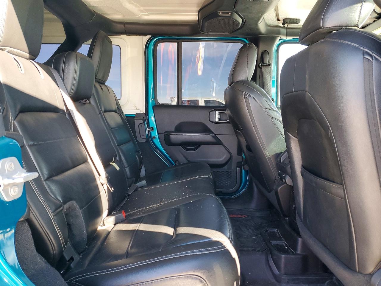 2019 JEEP WRANGLER UNLIMITED SAHARA photo 31