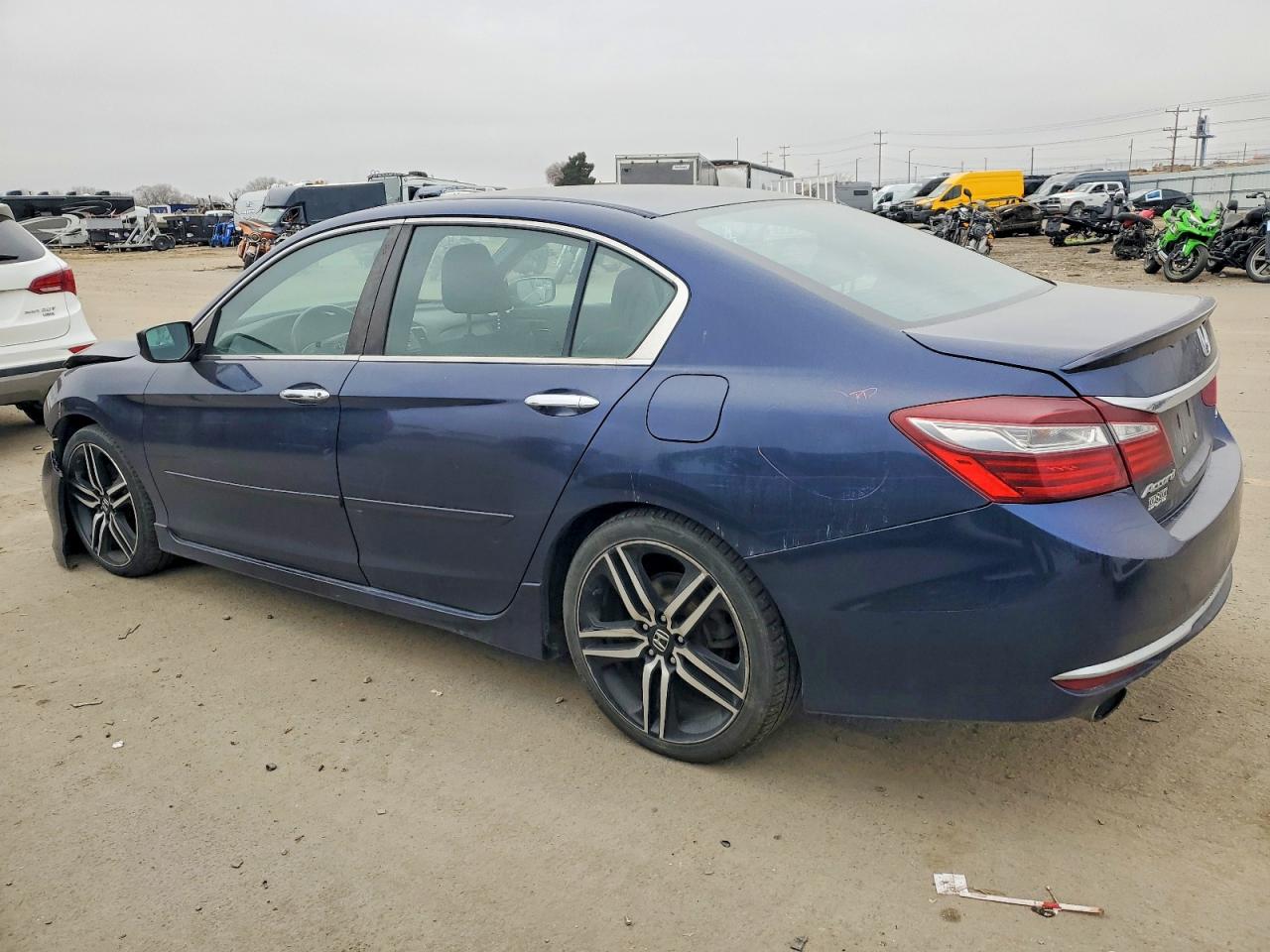 2017 HONDA ACCORD SPORT photo 3