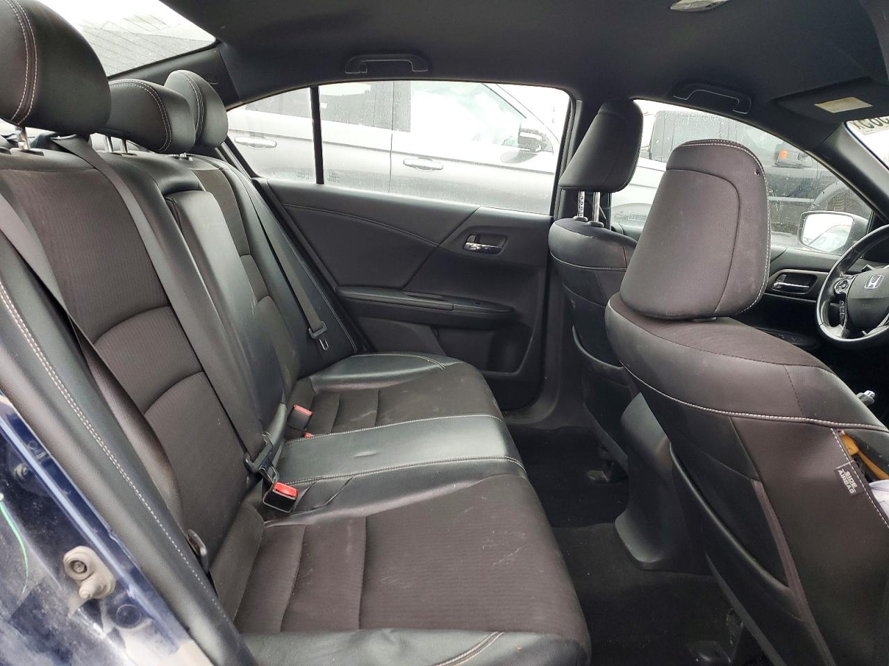 2017 HONDA ACCORD SPORT photo 19