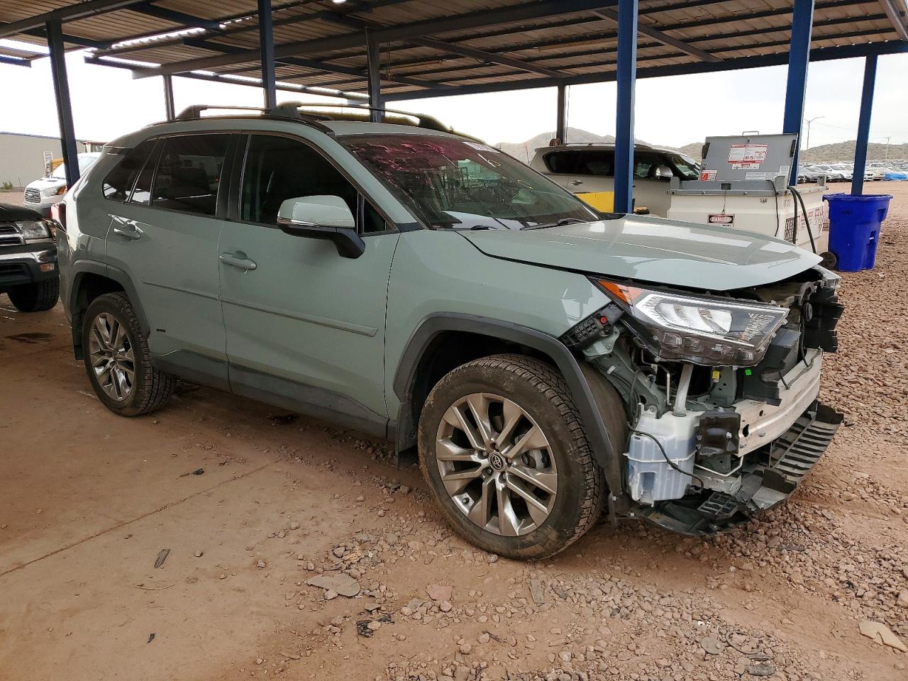 2021 TOYOTA RAV4 XLE PREMIUM photo 4