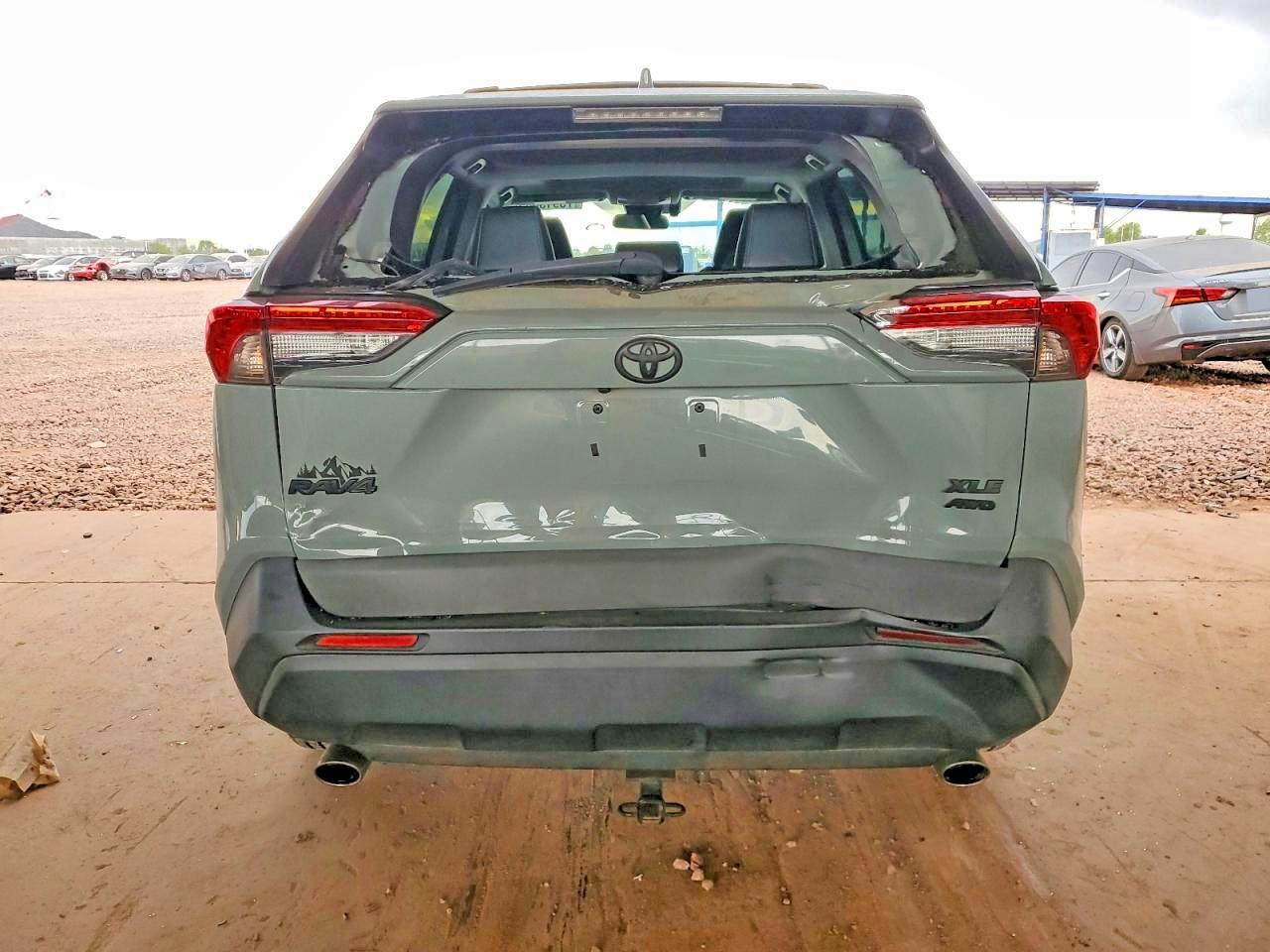 2021 TOYOTA RAV4 XLE PREMIUM photo 6