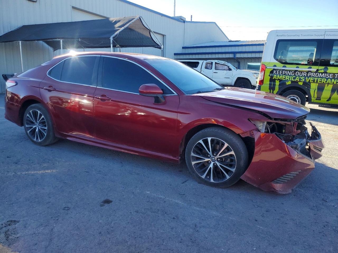 2018 TOYOTA CAMRY L photo 7