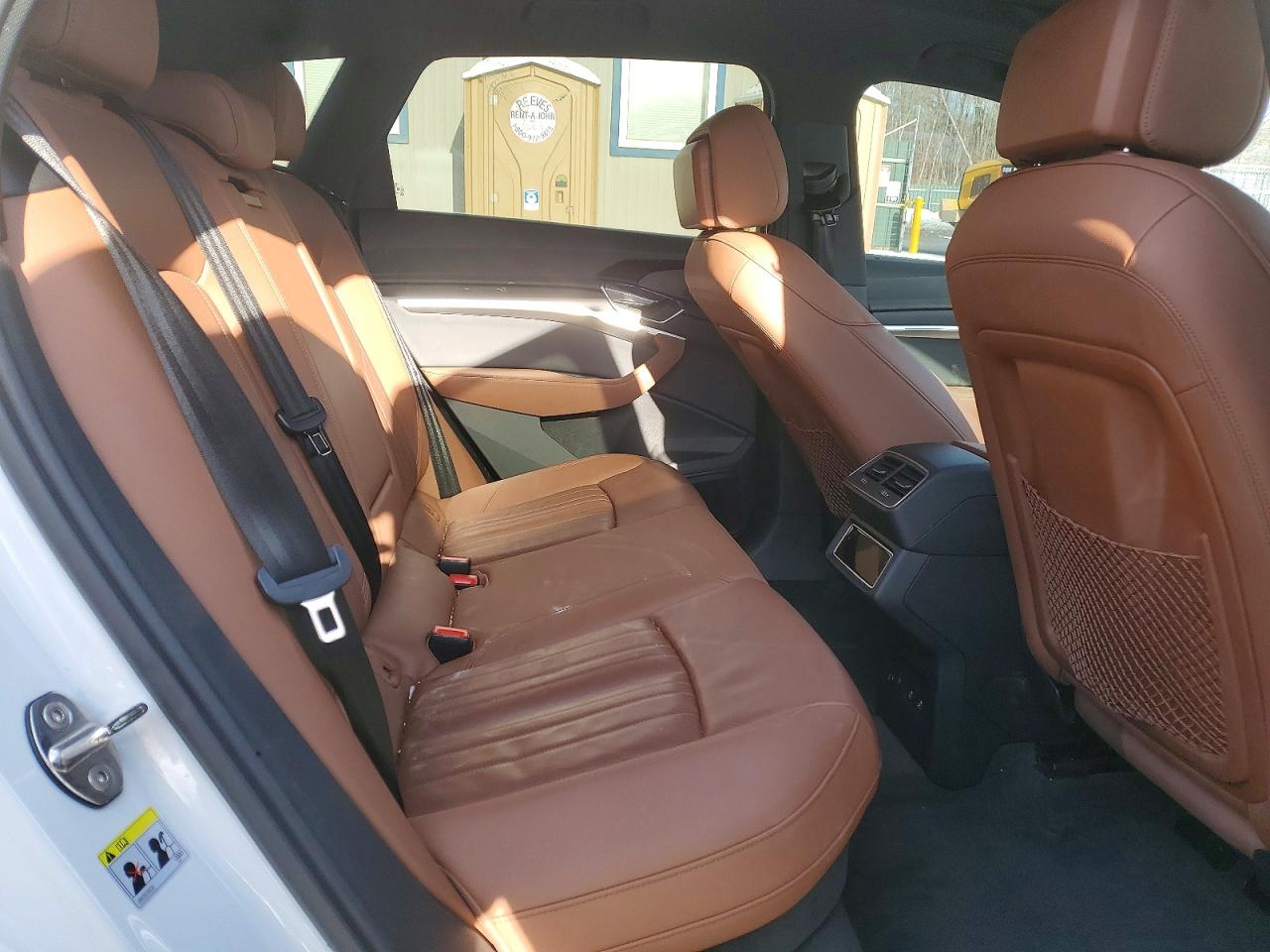 2022 AUDI E-TRON PREMIUM photo 21