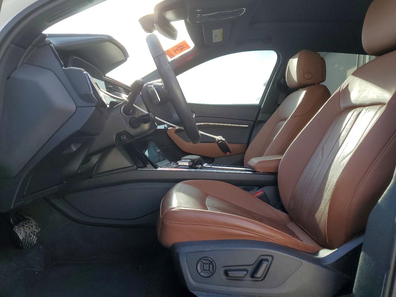 2022 AUDI E-TRON PREMIUM photo 13