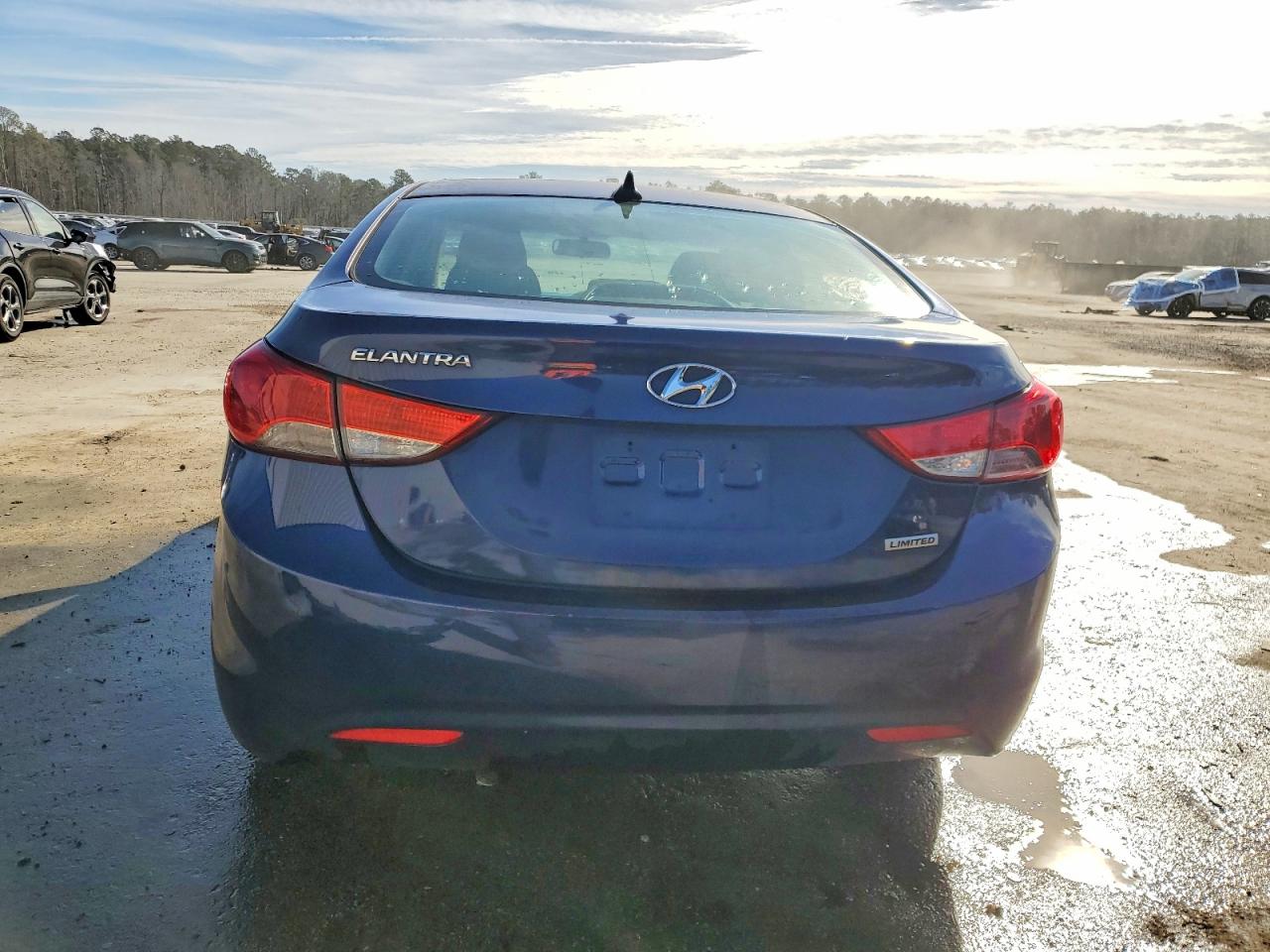 2013 HYUNDAI ELANTRA LIMITED photo 6