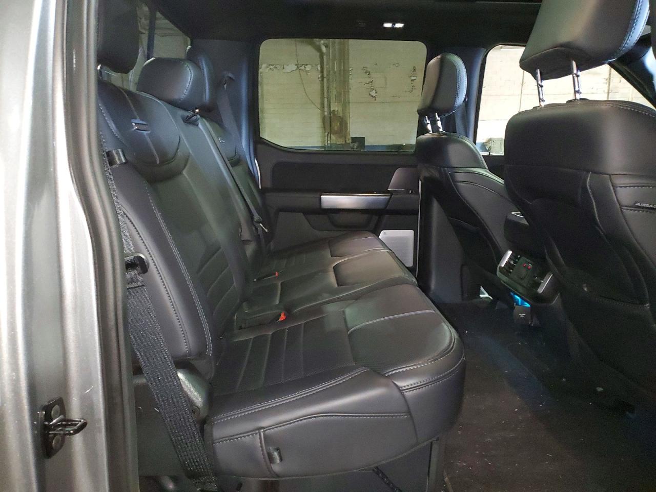 2025 FORD F150 PLATINUM photo 19