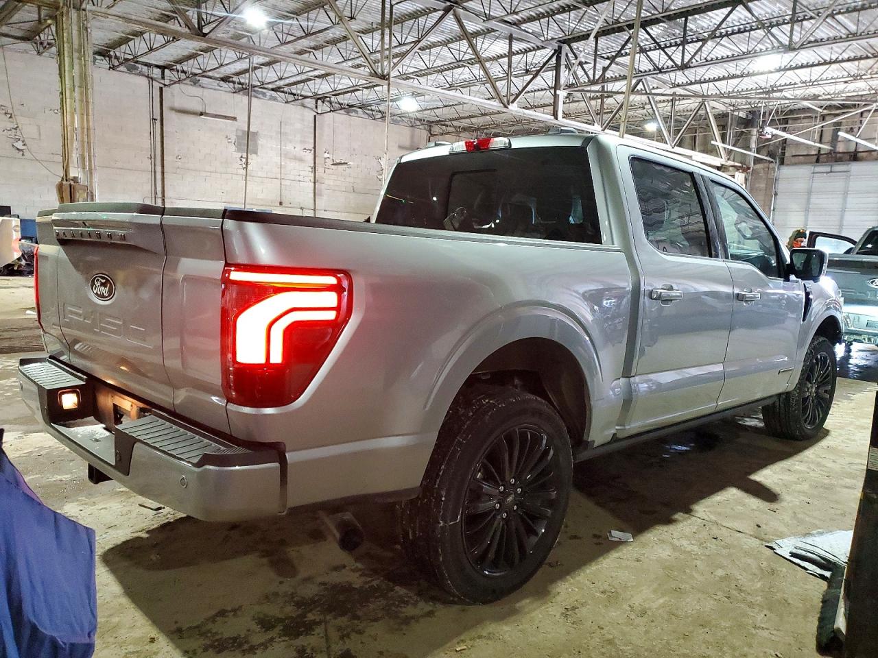 2025 FORD F150 PLATINUM photo 5