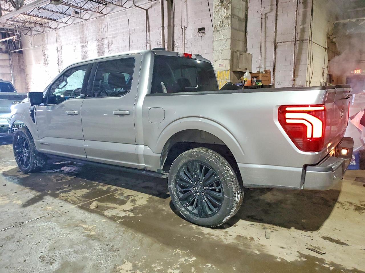 2025 FORD F150 PLATINUM photo 3