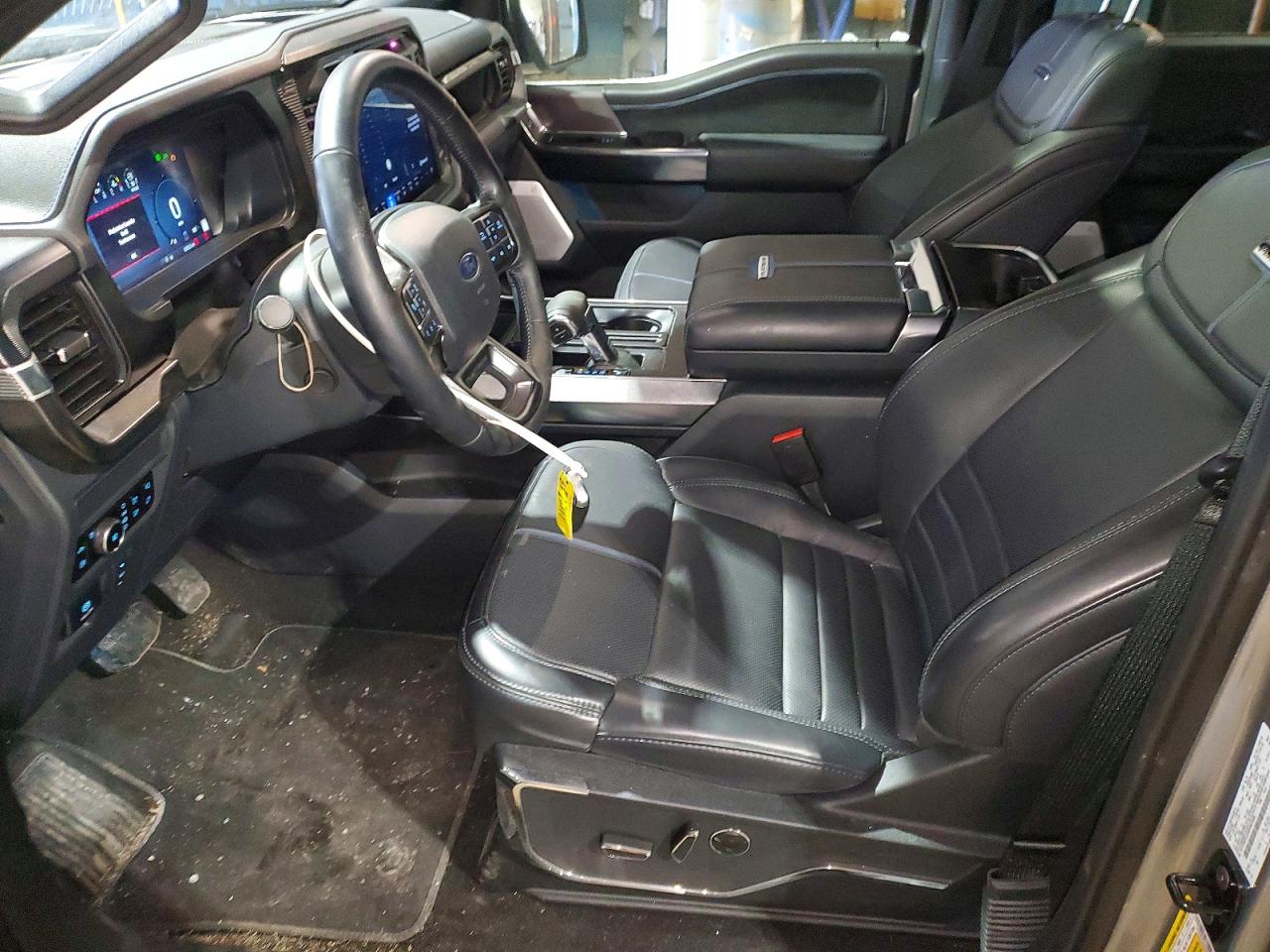 2025 FORD F150 PLATINUM photo 13