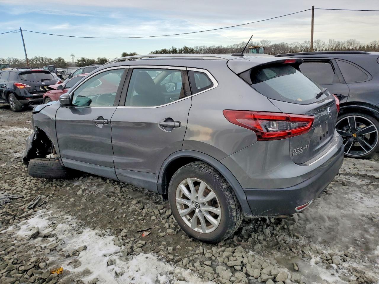 2020 NISSAN ROGUE SPORT S photo 3