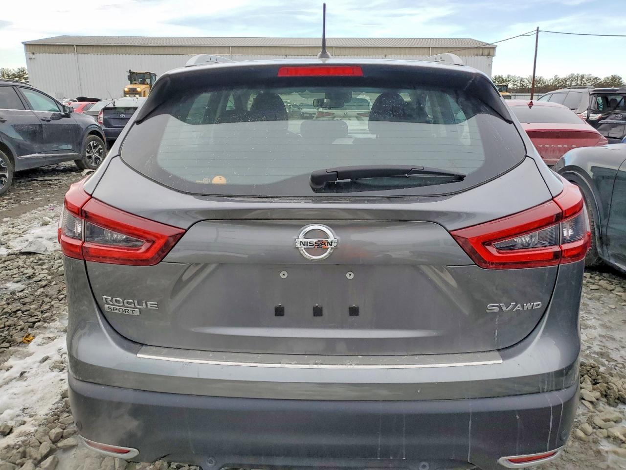 2020 NISSAN ROGUE SPORT S photo 11