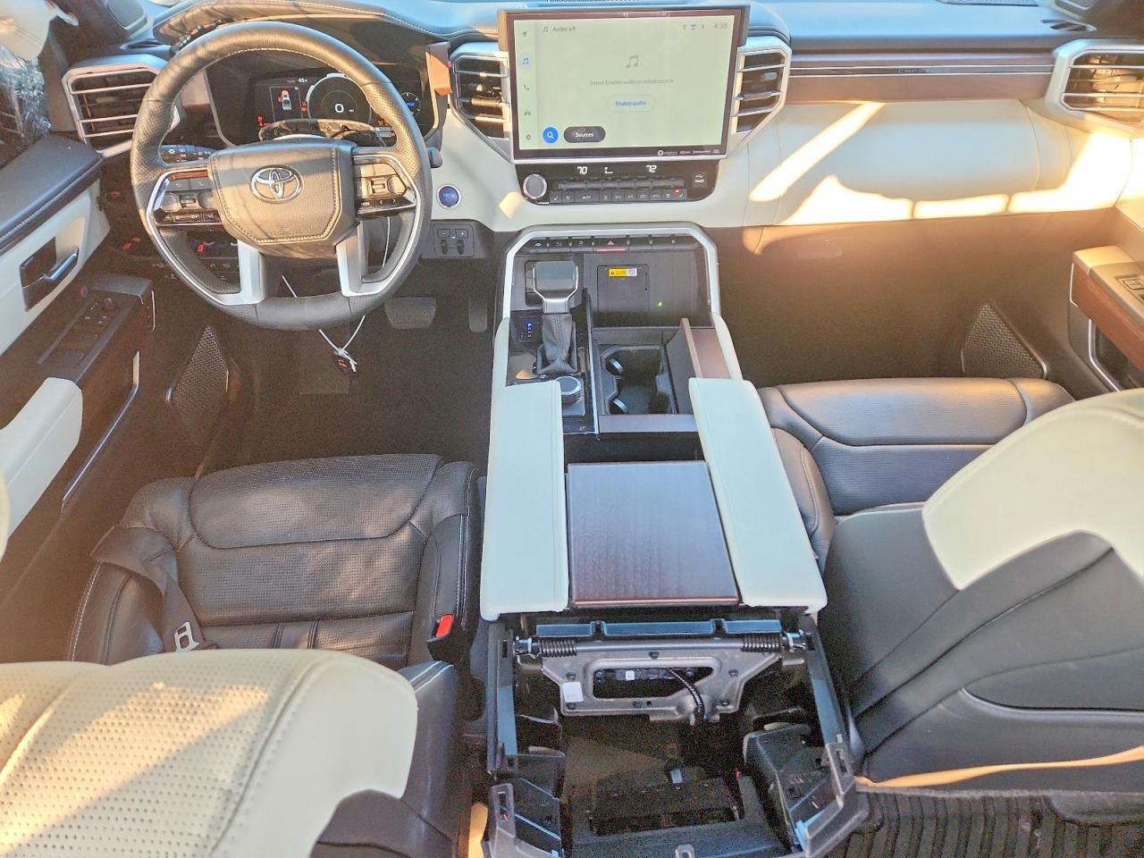 2024 TOYOTA TUNDRA photo 8