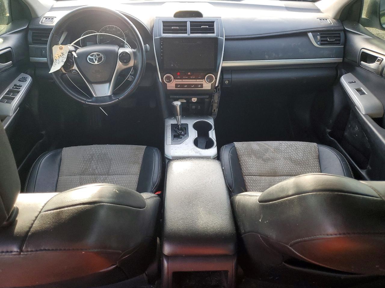 2014 TOYOTA CAMRY photo 22