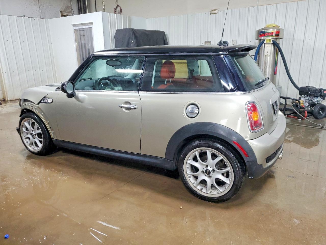 2007 MINI COOPER S photo 3