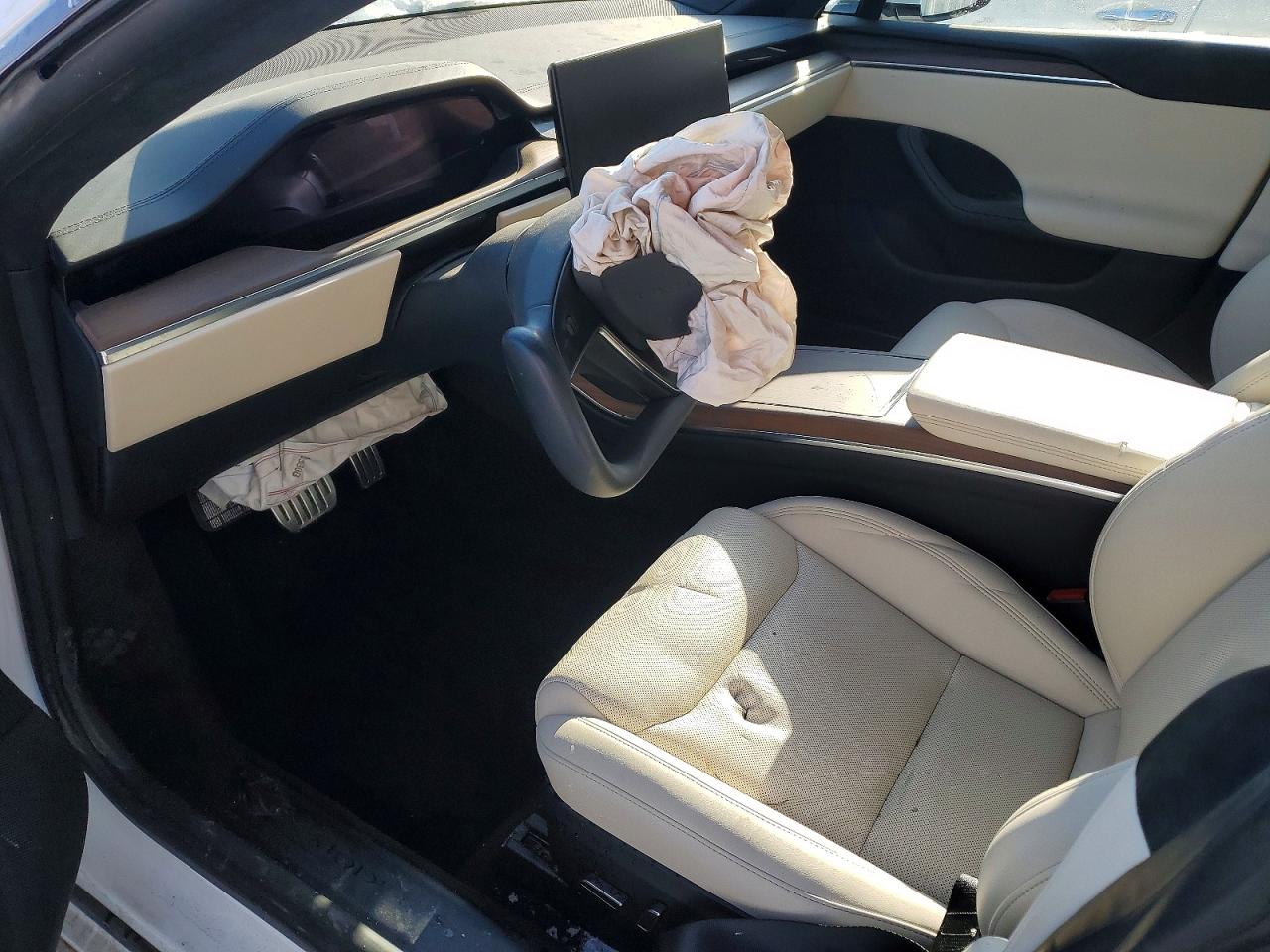 2023 TESLA MODEL S photo 15