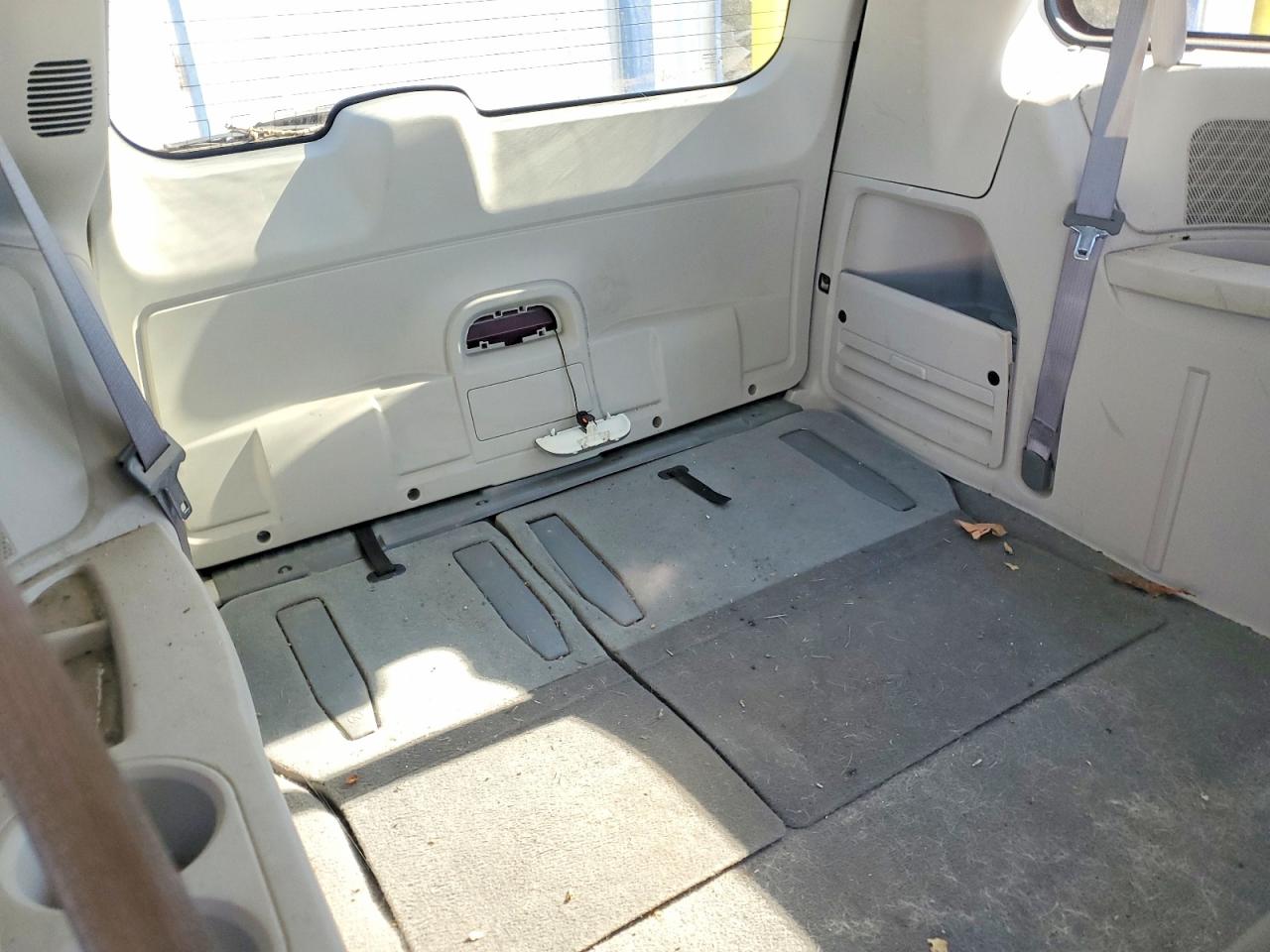 2008 CHRYSLER TOWN & COUNTRY TOURING photo 13