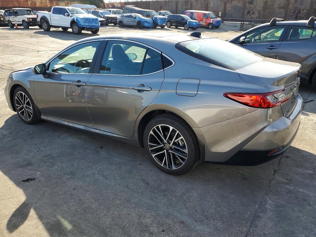 2025 TOYOTA CAMRY XSE photo 2
