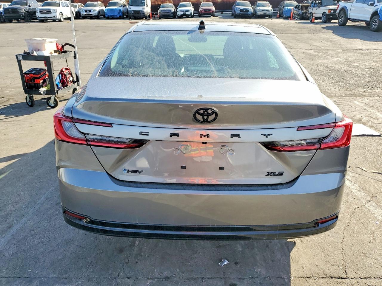 2025 TOYOTA CAMRY XSE photo 6