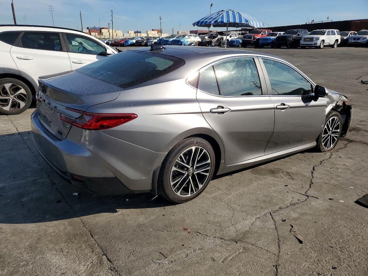 2025 TOYOTA CAMRY XSE photo 3