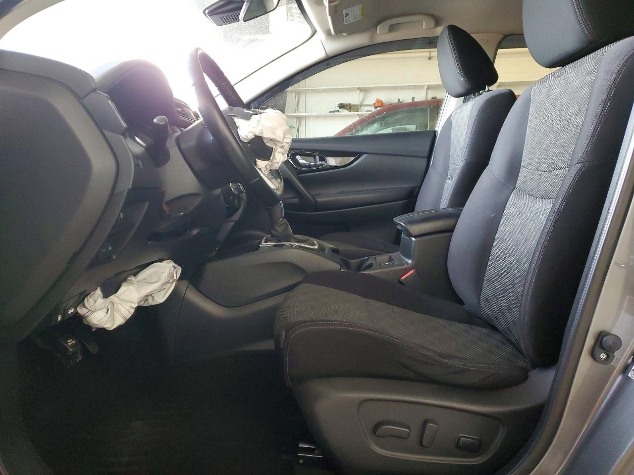 2020 NISSAN ROGUE SPORT SV photo 13