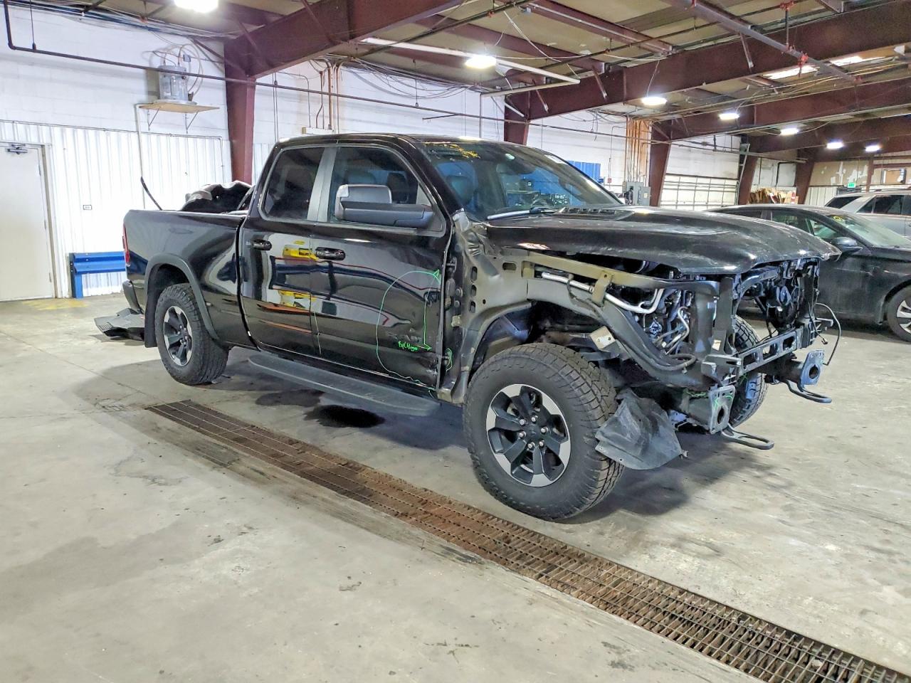 2019 RAM 1500 REBEL photo 4