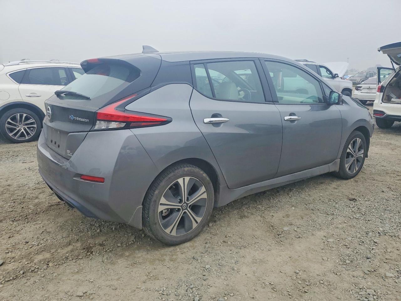 2022 NISSAN LEAF SL PLUS photo 3