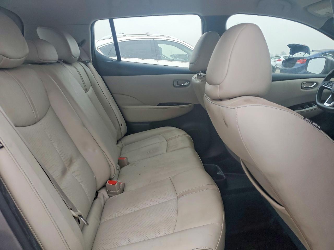 2022 NISSAN LEAF SL PLUS photo 10