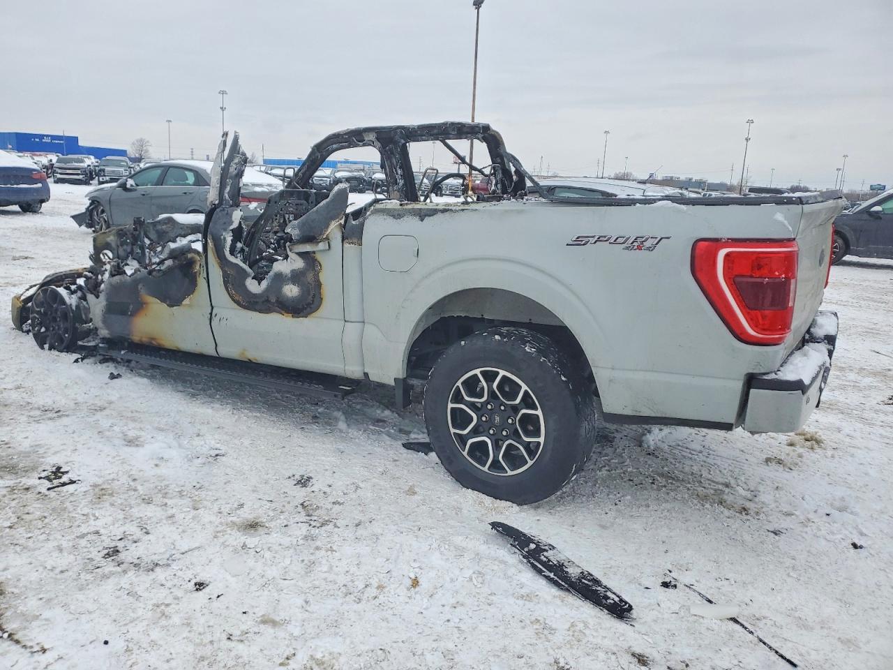 2023 FORD F150 SUPERCREW photo 2