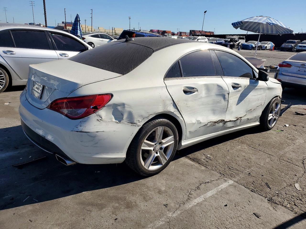 2016 MERCEDES-BENZ CLA 250 photo 3