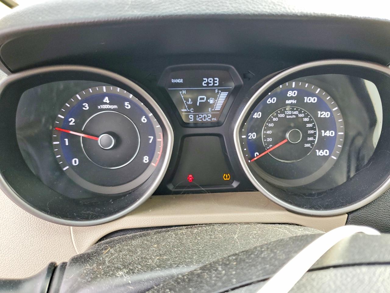 2016 HYUNDAI ELANTRA SE photo 9