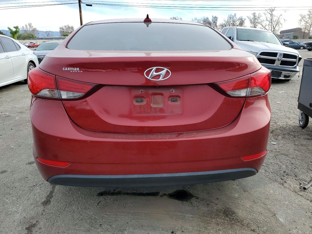 2016 HYUNDAI ELANTRA SE photo 6