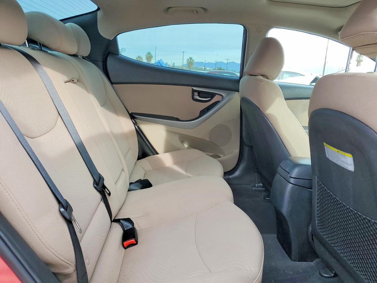 2016 HYUNDAI ELANTRA SE photo 10