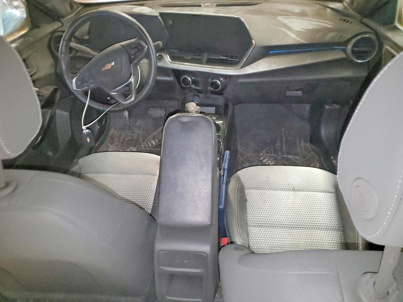 2025 CHEVROLET TRAX 1LT photo 8