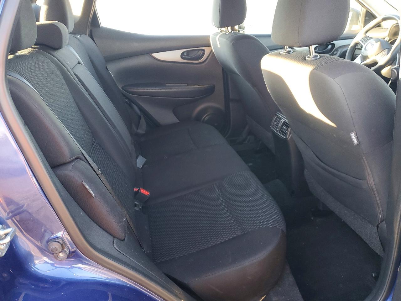 2020 NISSAN ROGUE SPORT S photo 10