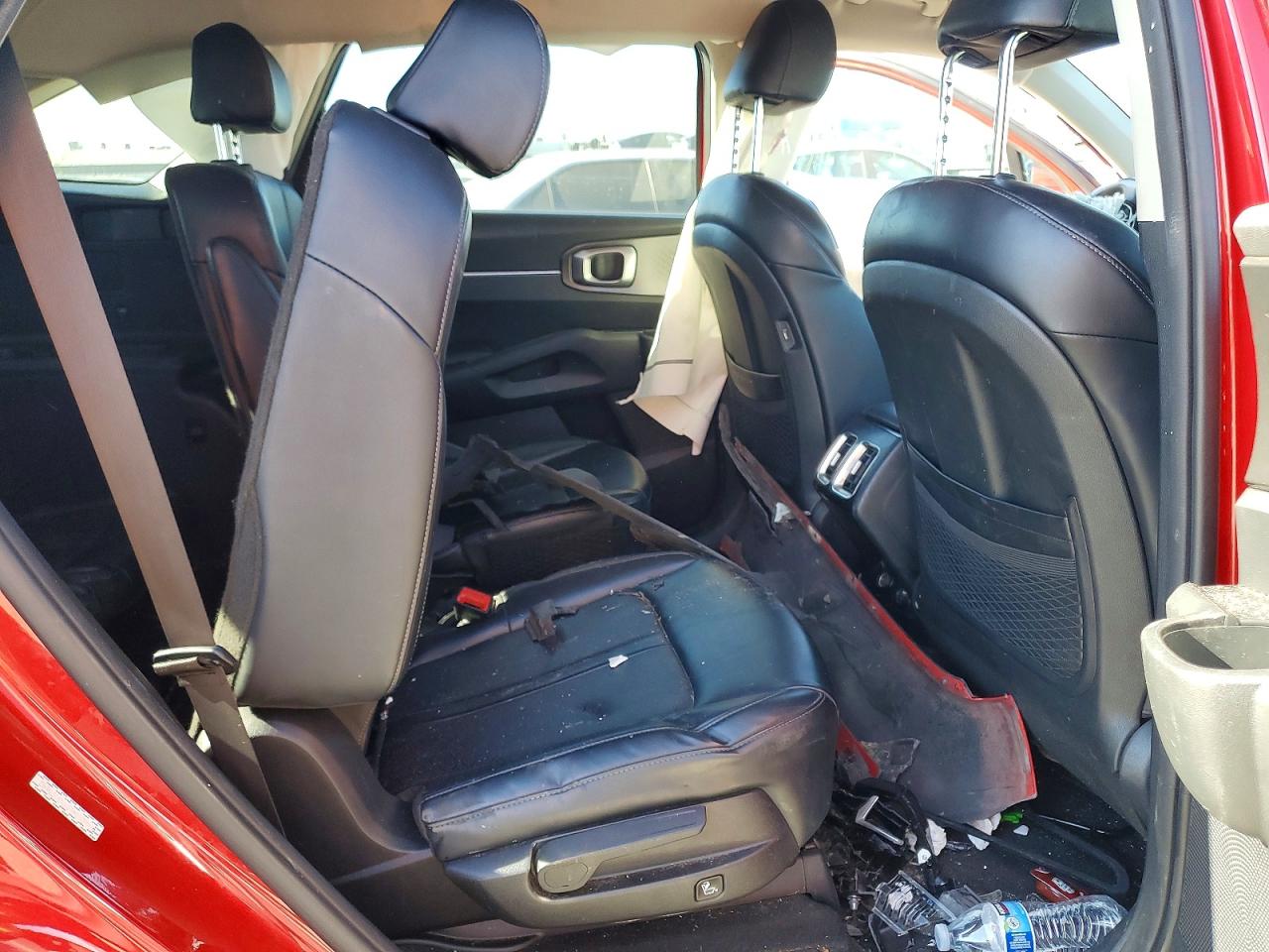 2022 KIA SORENTO S photo 11