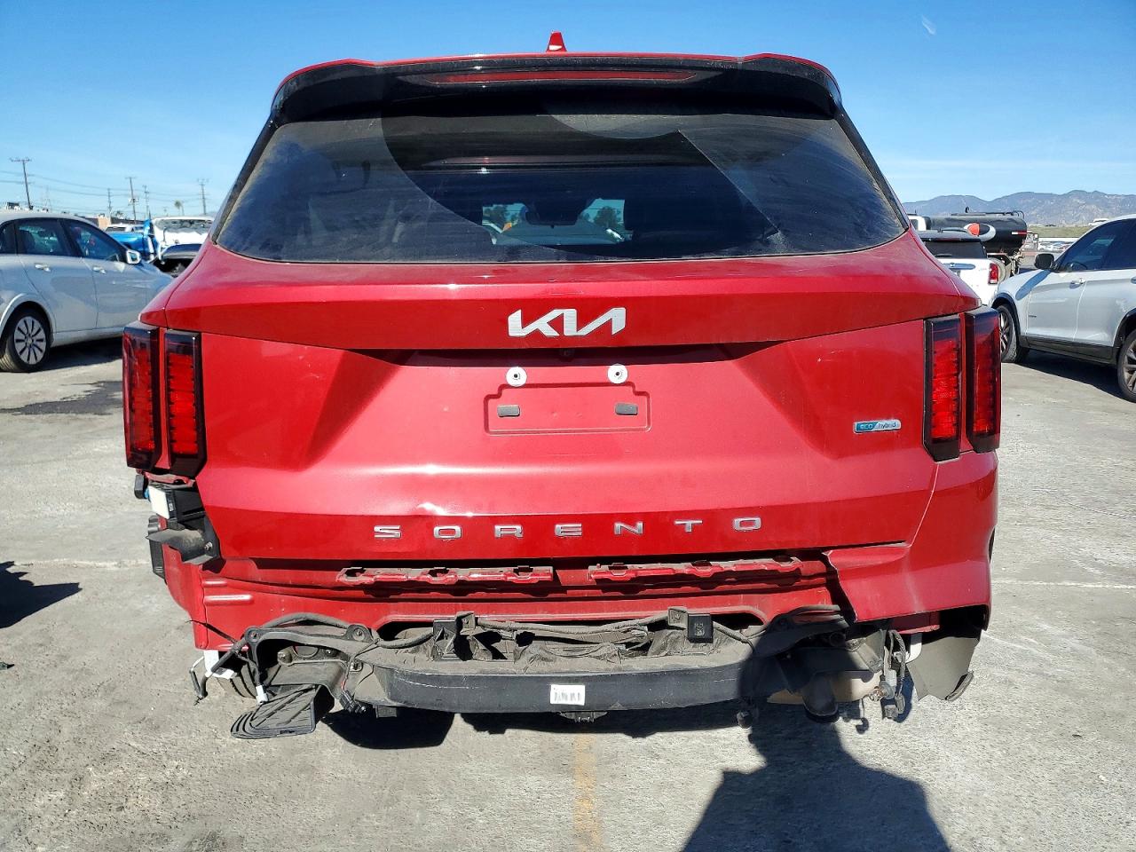 2022 KIA SORENTO S photo 6
