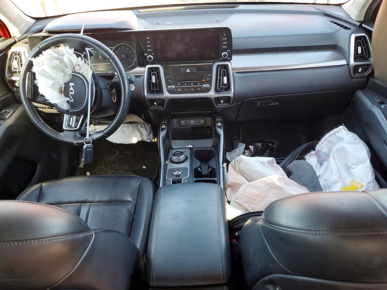 2022 KIA SORENTO S photo 8